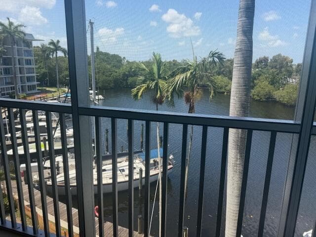1319 E Hillsboro Boulevard 412 photo 2