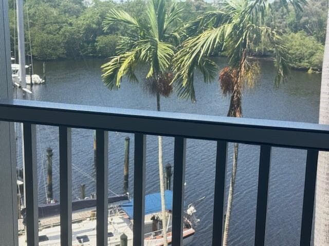 1319 E Hillsboro Boulevard 412 photo 3