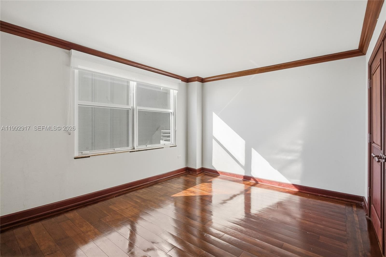 5555 Collins Ave 12N photo 23