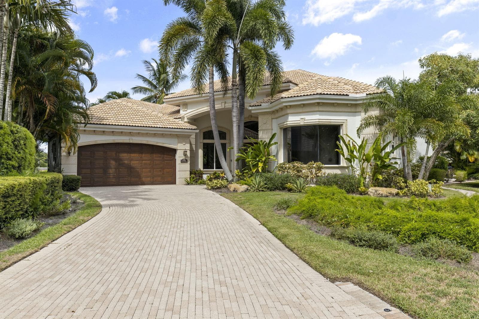 2435 Snook Trail 2