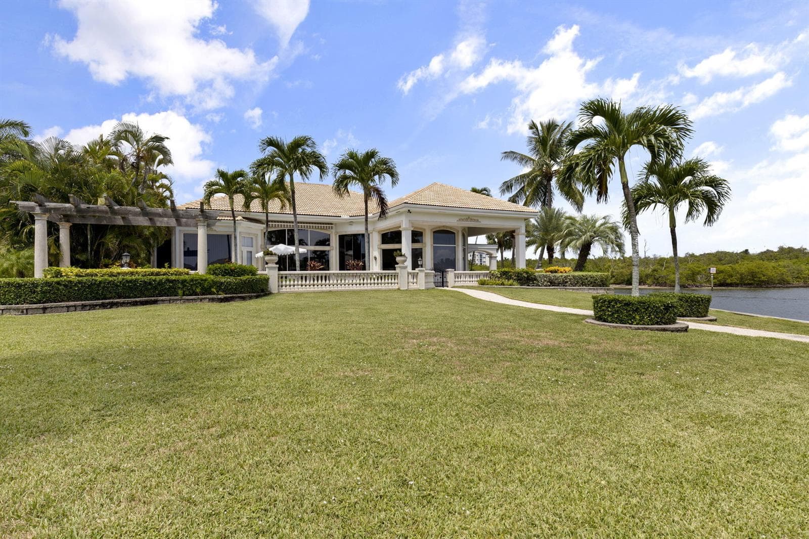 2435 Snook Trail photo 10