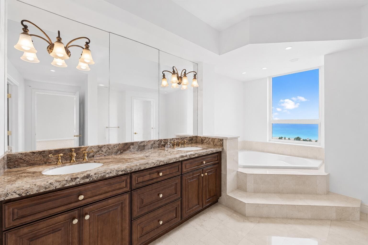 3055 Harbor Drive 1603 photo 20