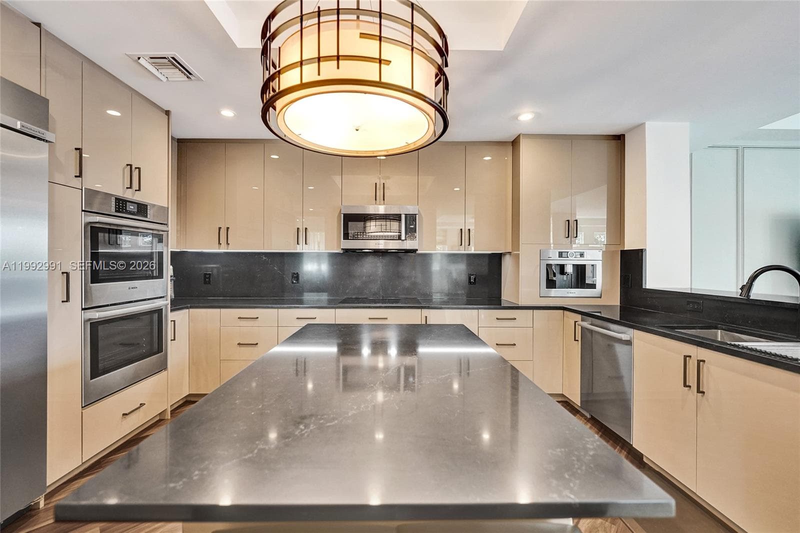 516 Hendricks Isle 2C photo 17