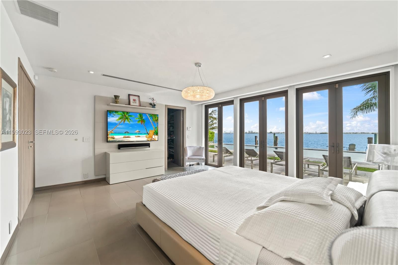 9301 Bayshore Dr photo 23