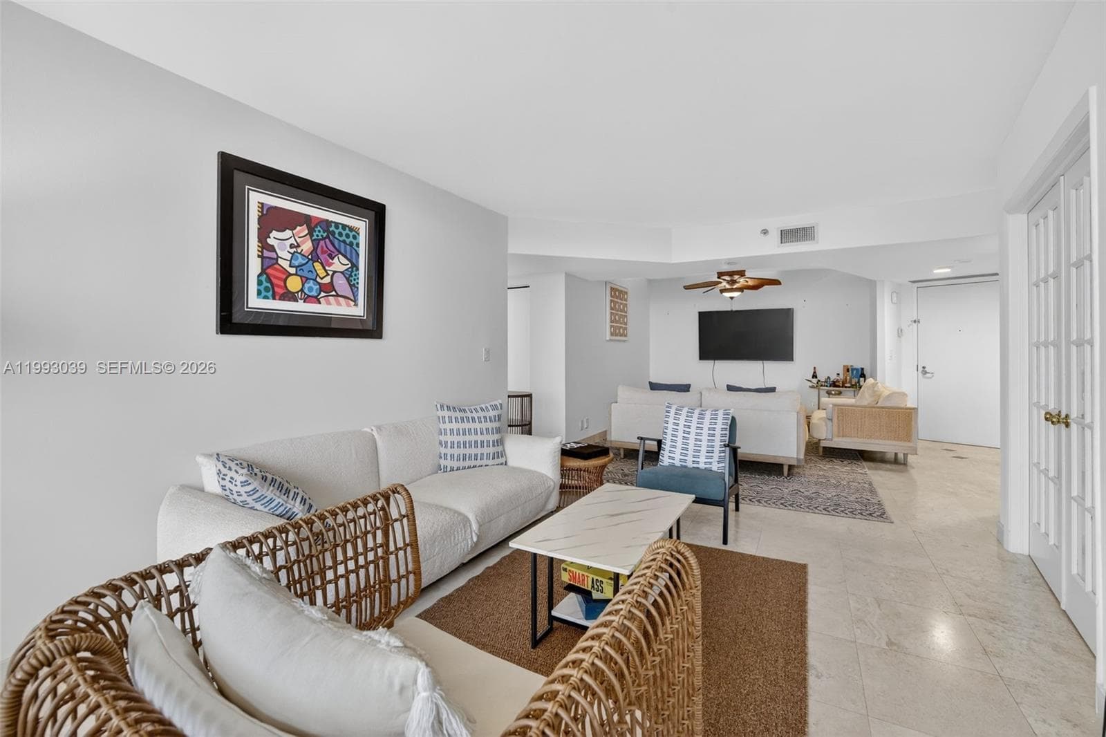 1000 Island Blvd 2105 photo 6