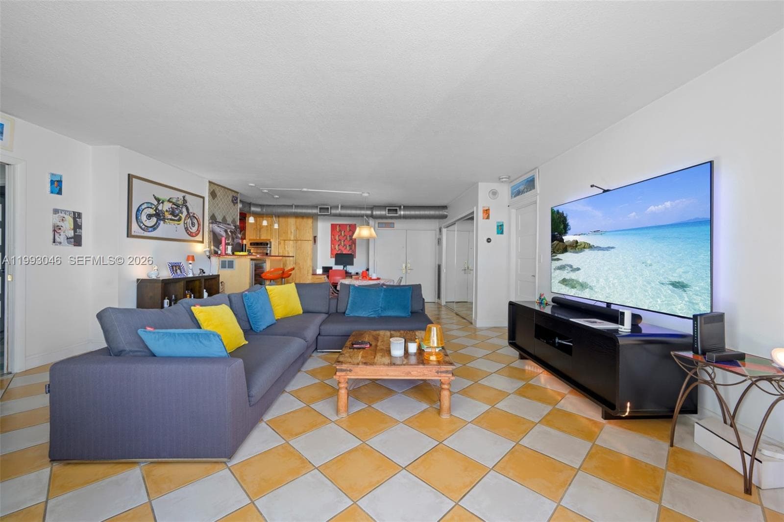 9 Island Ave 810 photo 7