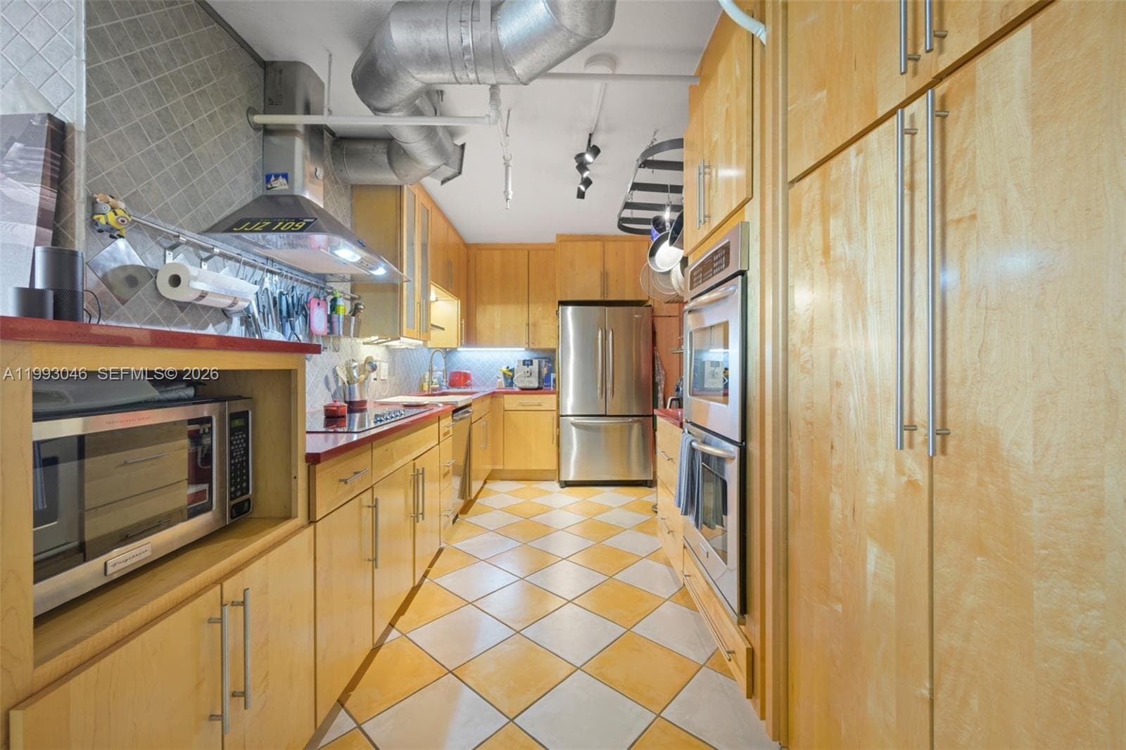 9 Island Ave 810 photo 11