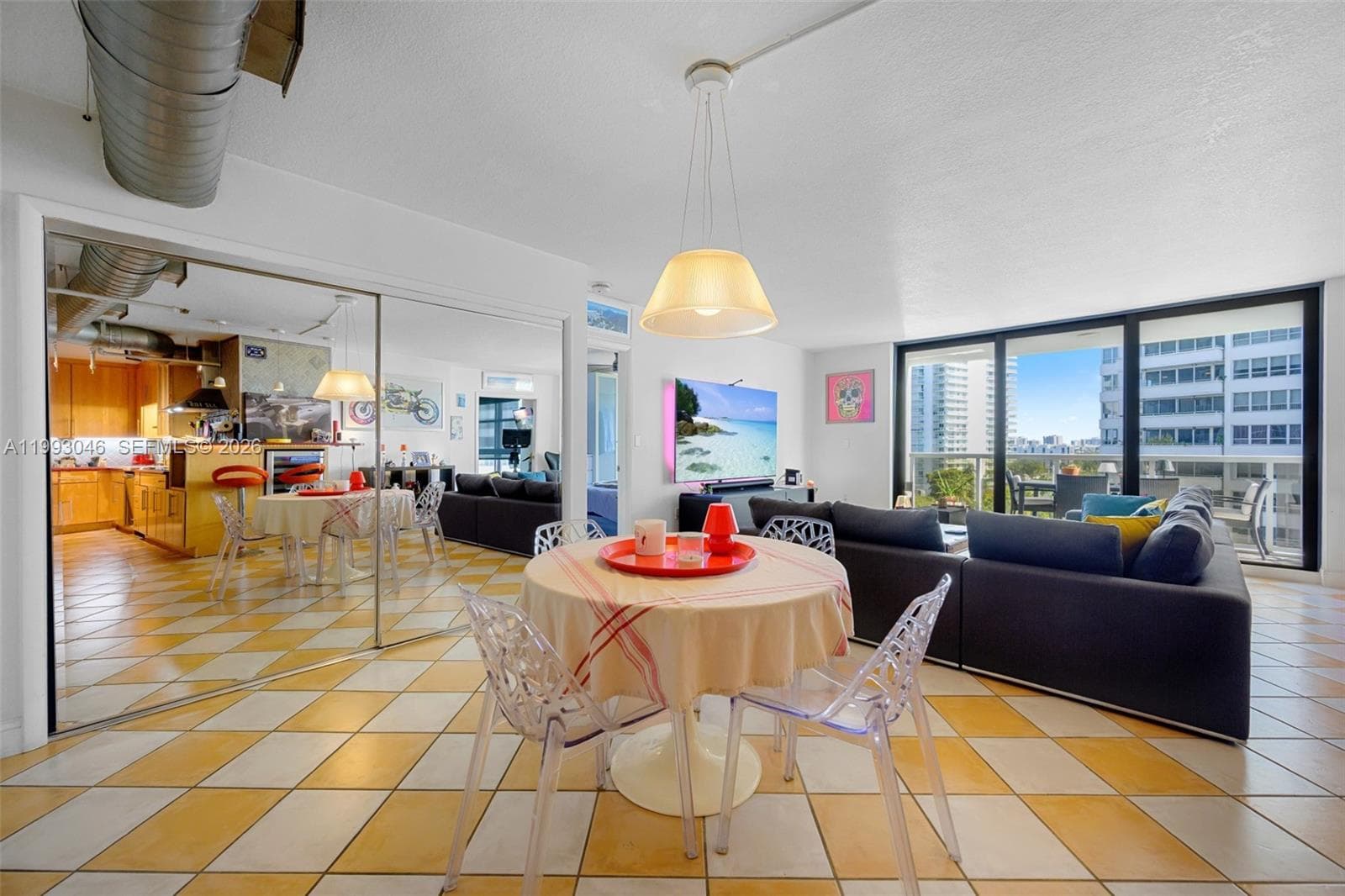 9 Island Ave 810 photo 8