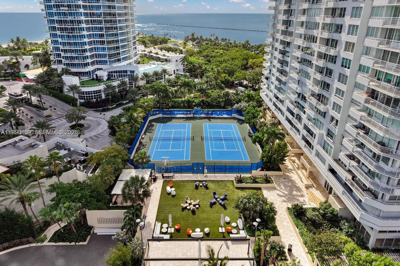 300 S Pointe Drive 801 photo 5