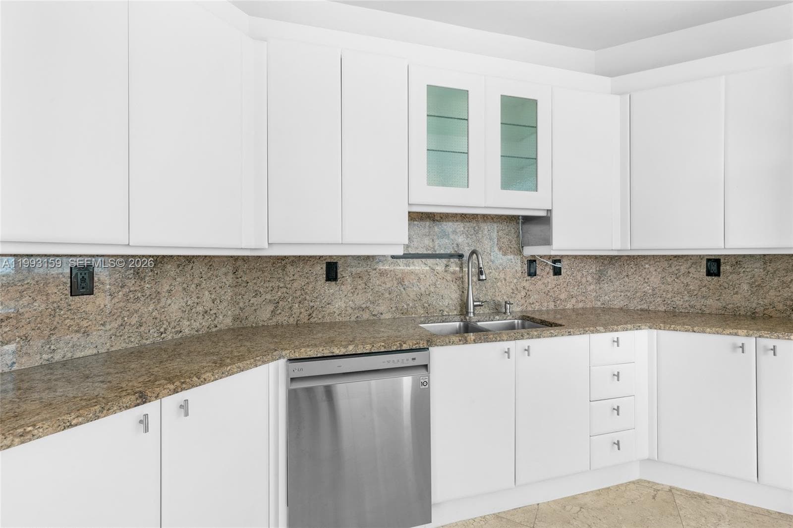 300 S Pointe Drive 801 photo 20