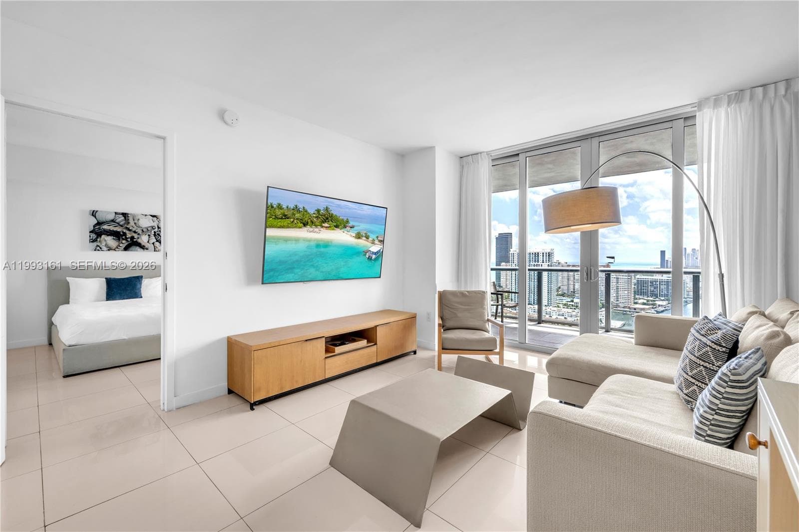2602 Hallandale Beach Blvd R2805 photo 3