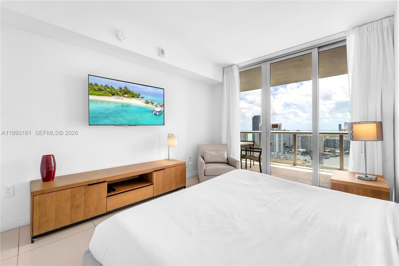 2602 Hallandale Beach Blvd R2805 photo 10
