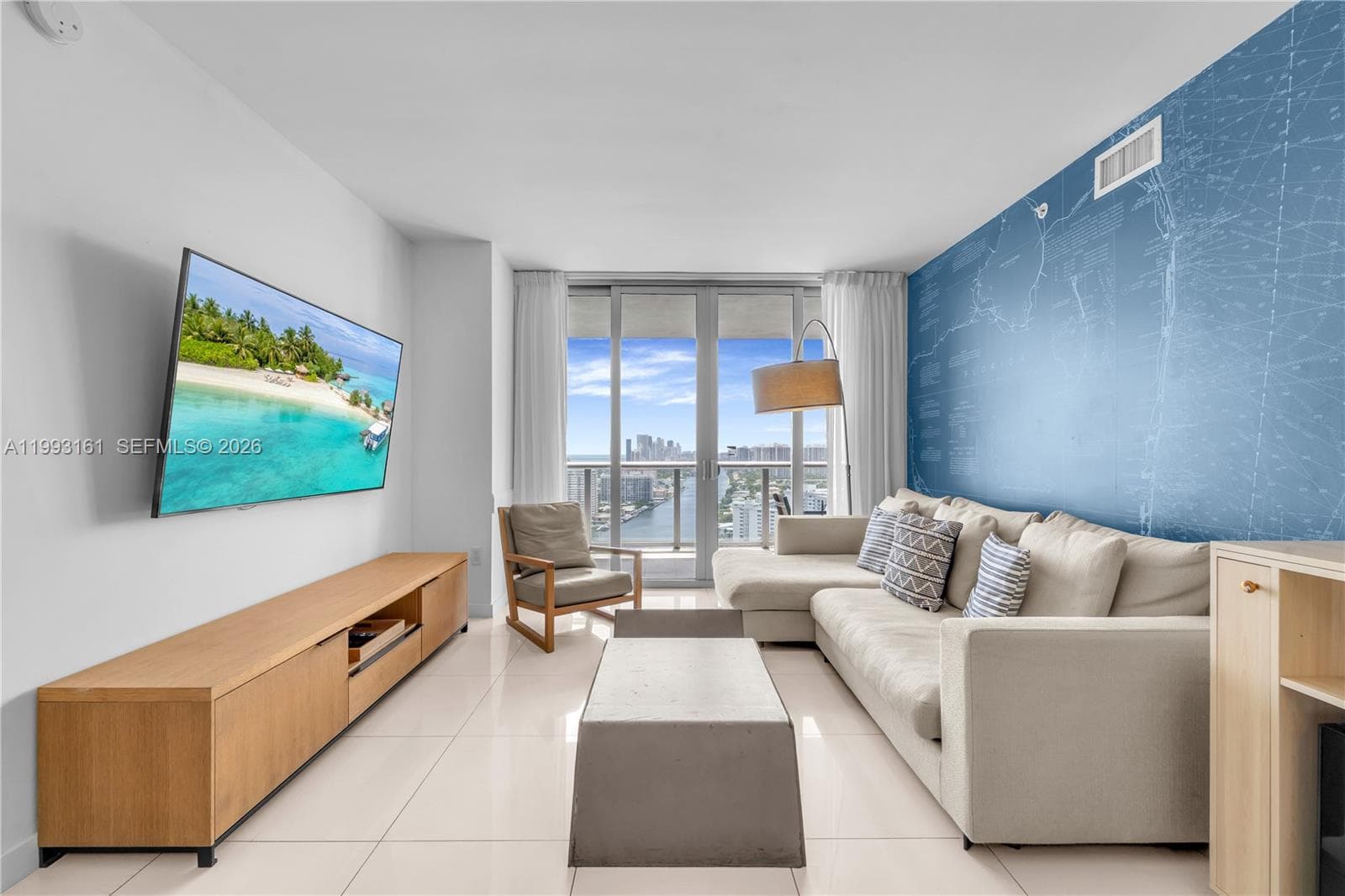 2602 Hallandale Beach Blvd R2805 photo 19