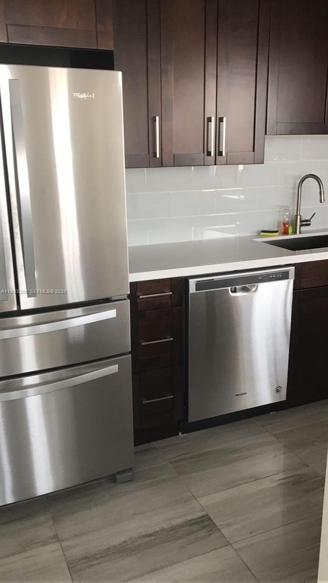 7135 Collins Ave 525 photo 3
