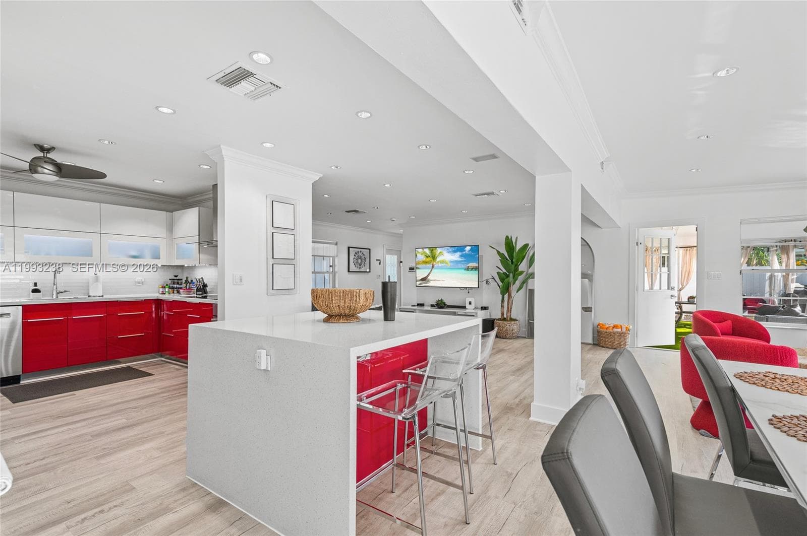 2207 16th Ave photo 16