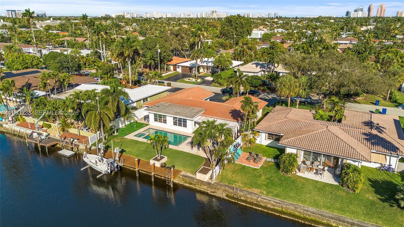 2207 16th Ave photo 5