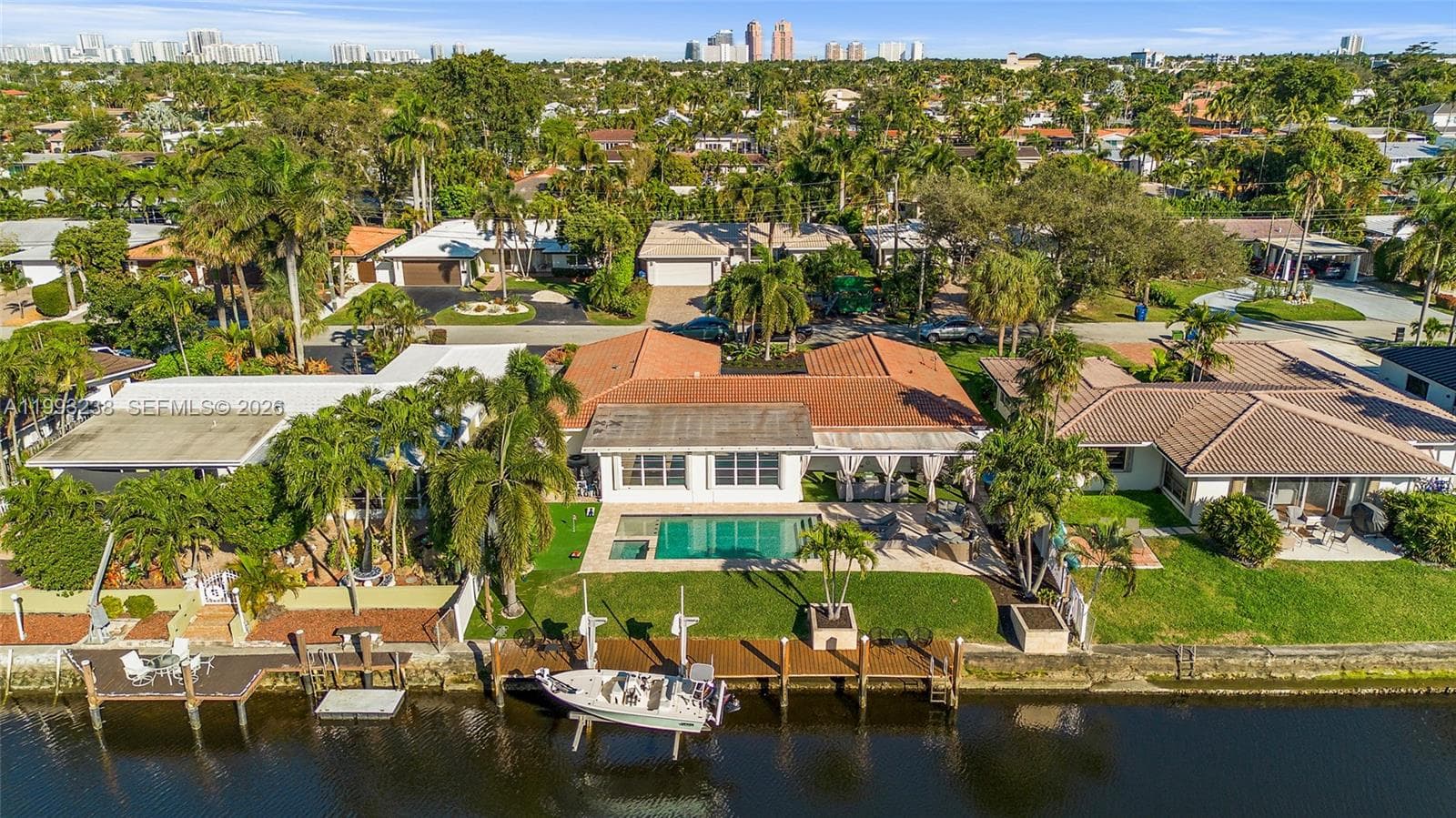 2207 16th Ave photo 4