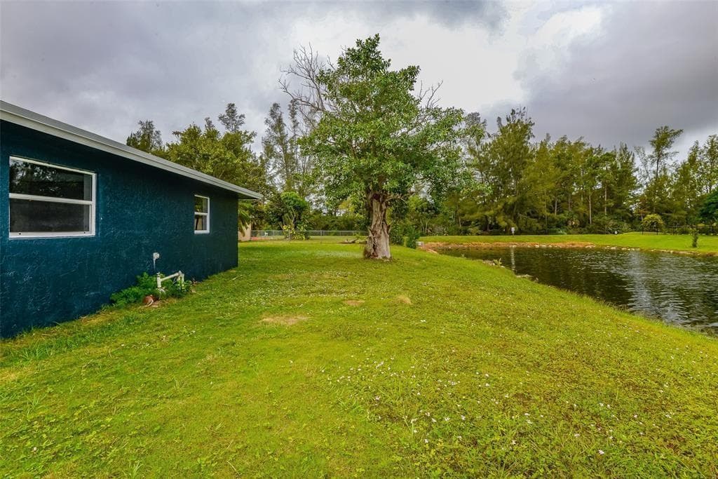 22500 Labrador Street photo 6