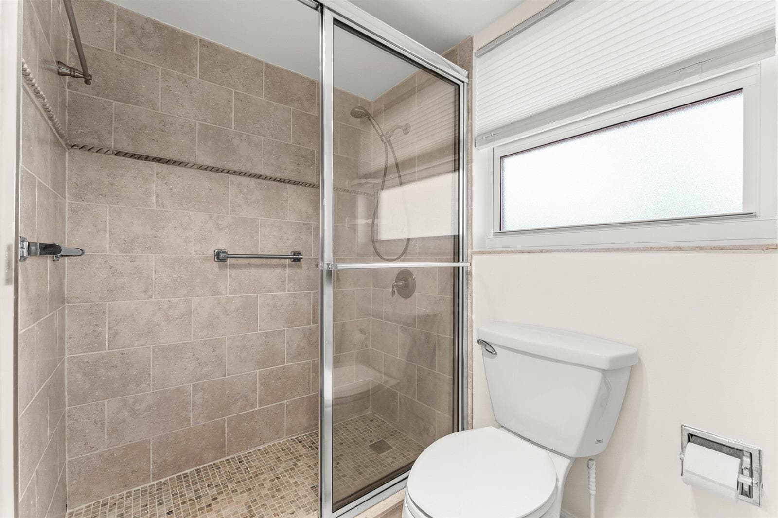 3100 NE 48th Court 415 photo 13