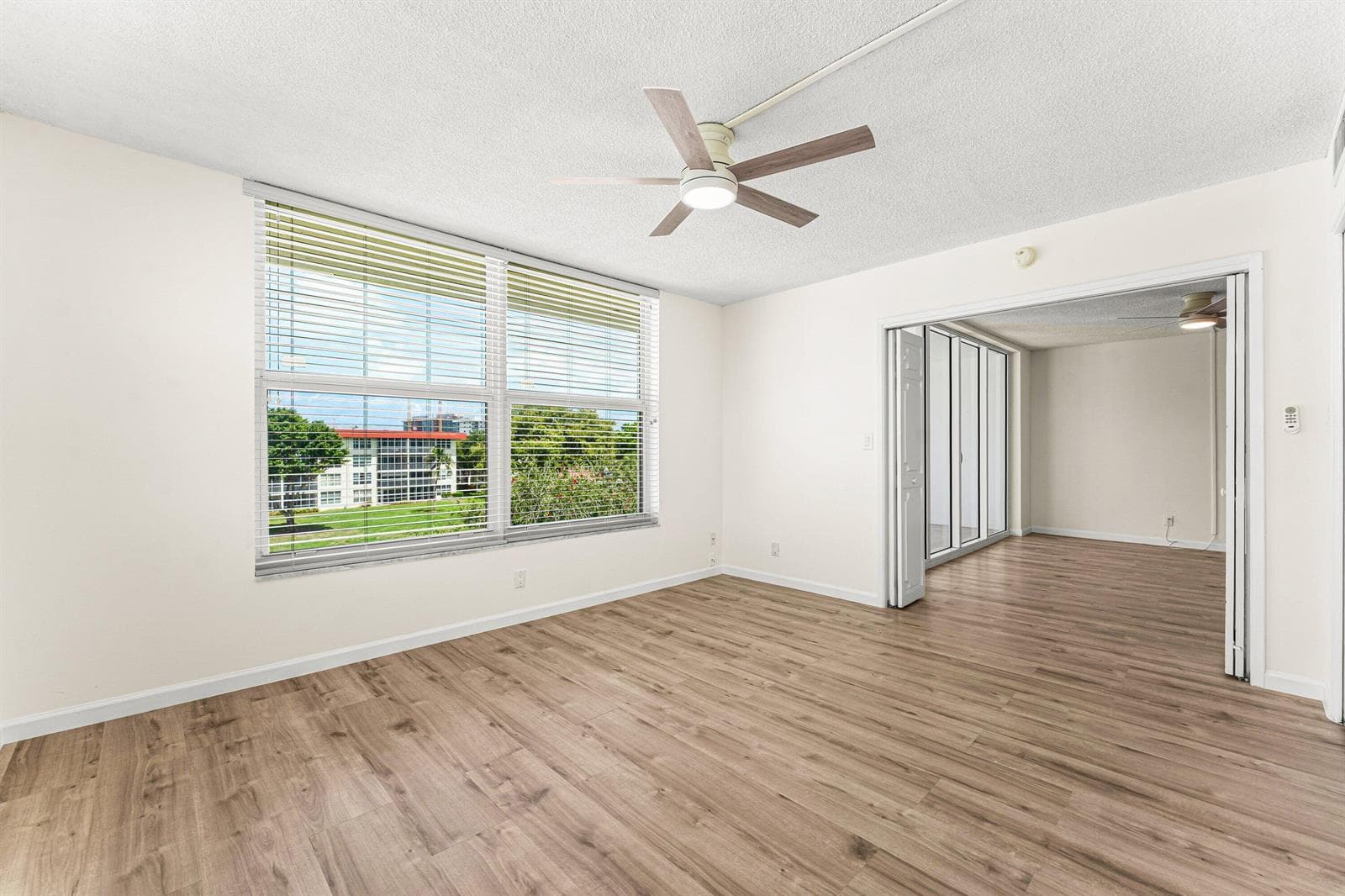 3100 NE 48th Court 415 photo 16