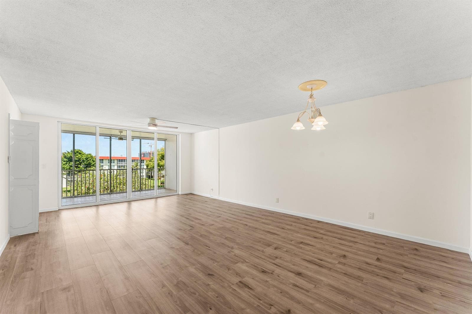 3100 NE 48th Court 415 photo 3