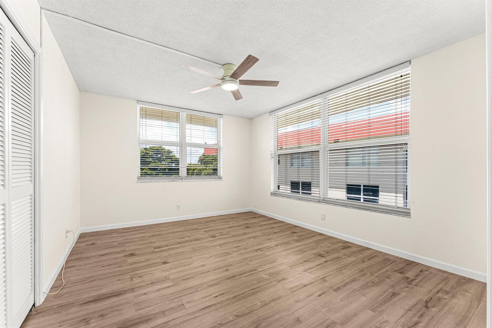 3100 NE 48th Court 415 photo 15
