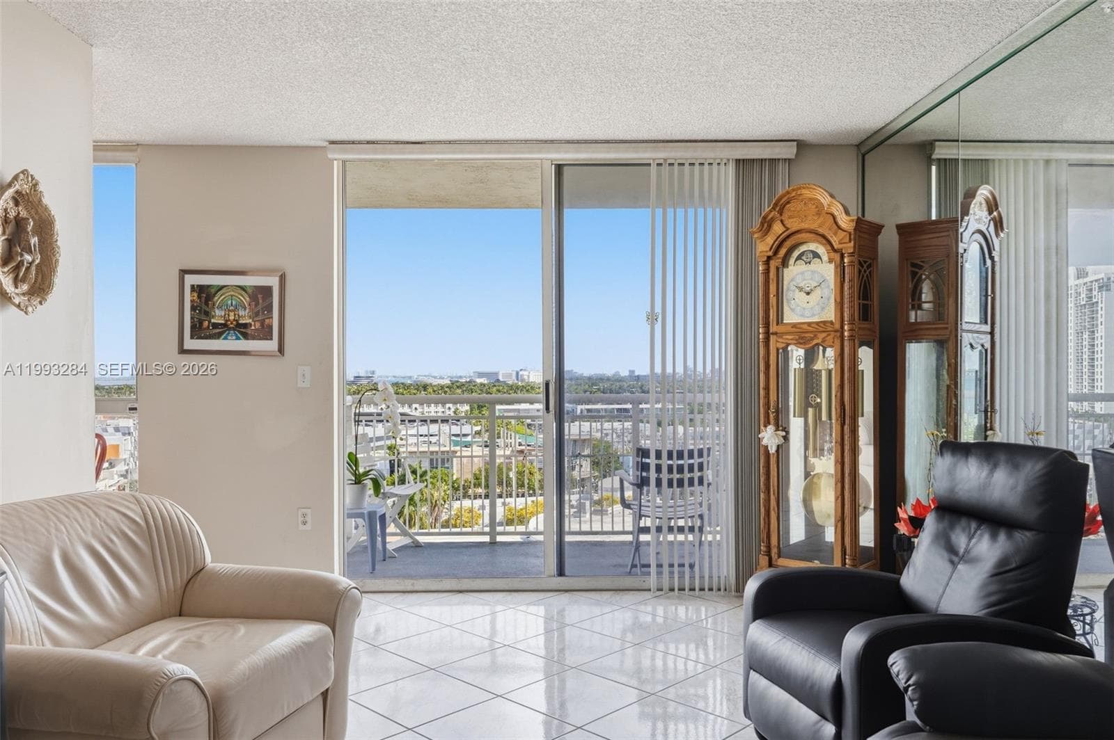 1688 West Ave 1205 photo 8