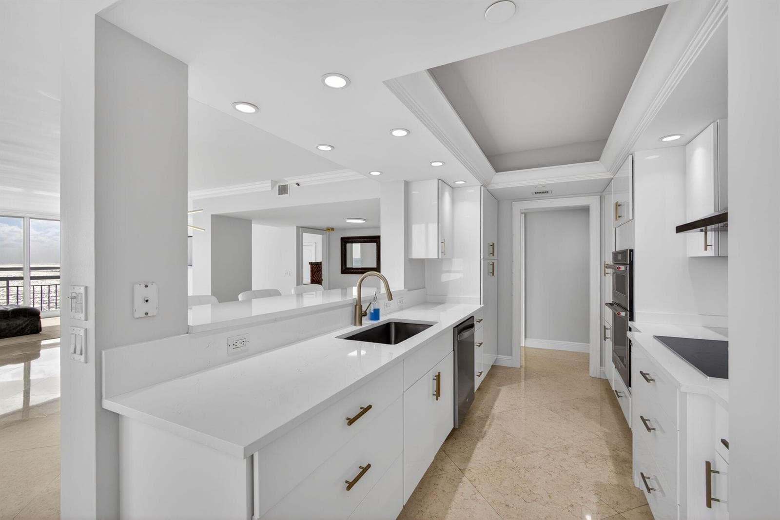4000 N Ocean Drive 701 photo 24