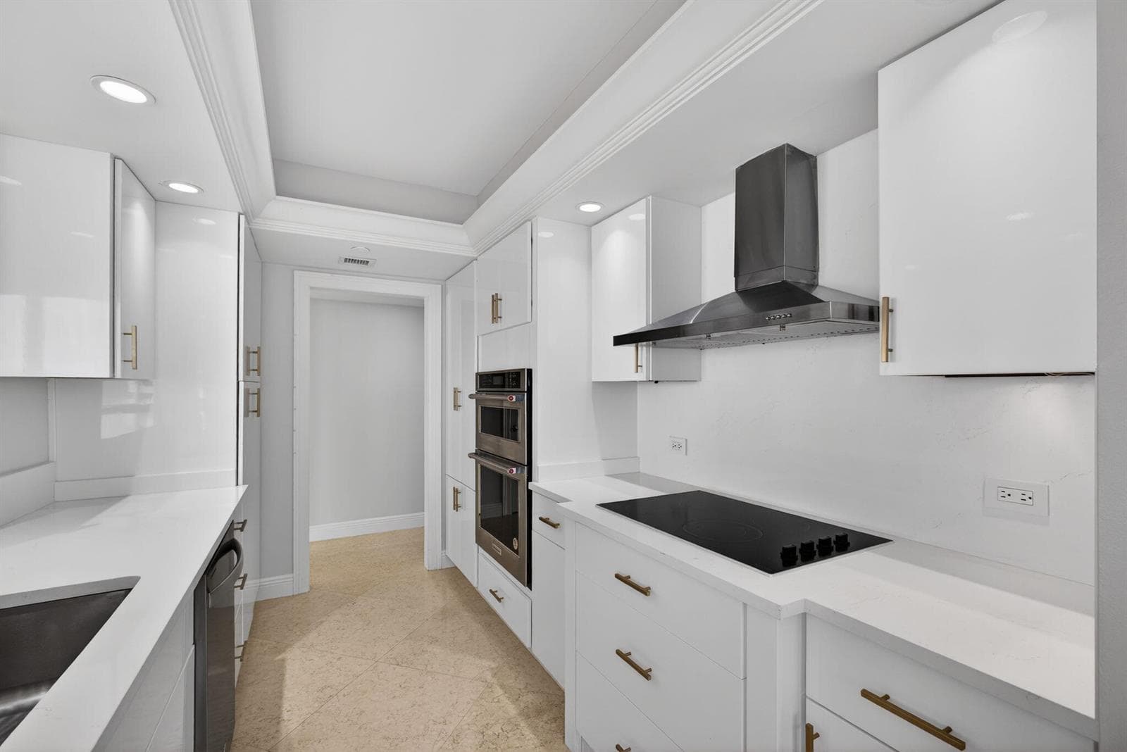 4000 N Ocean Drive 701 photo 25