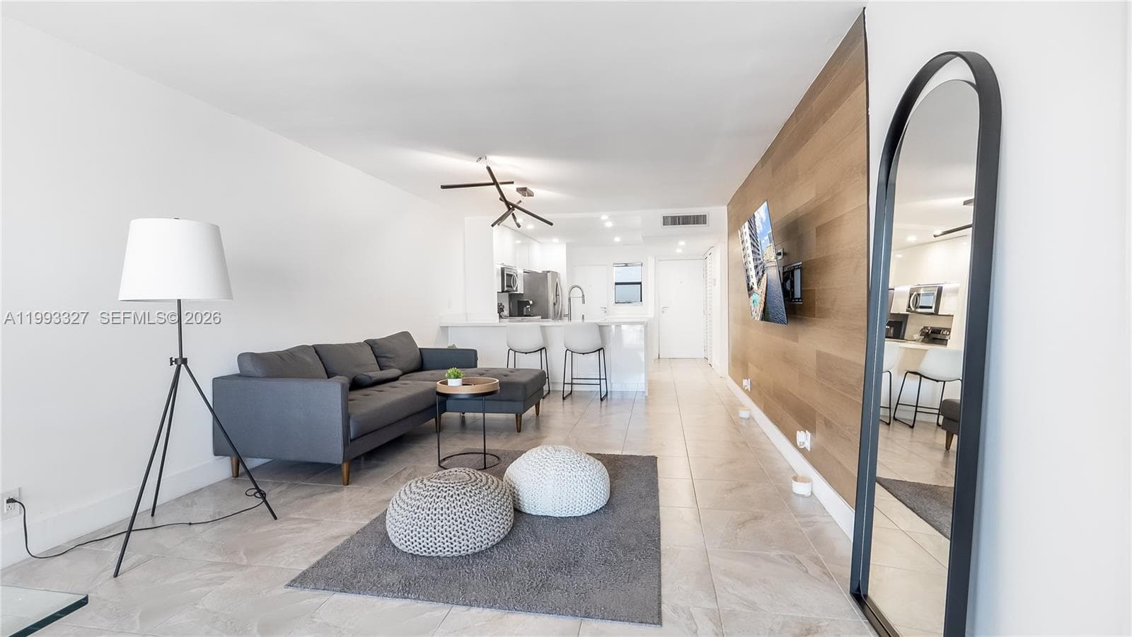 121 Golden Isles Dr 803 photo 11