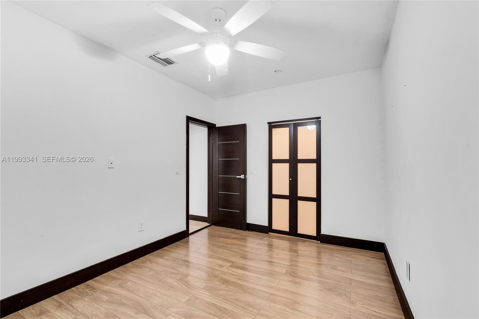 8335 Crespi Blvd 4 photo 13