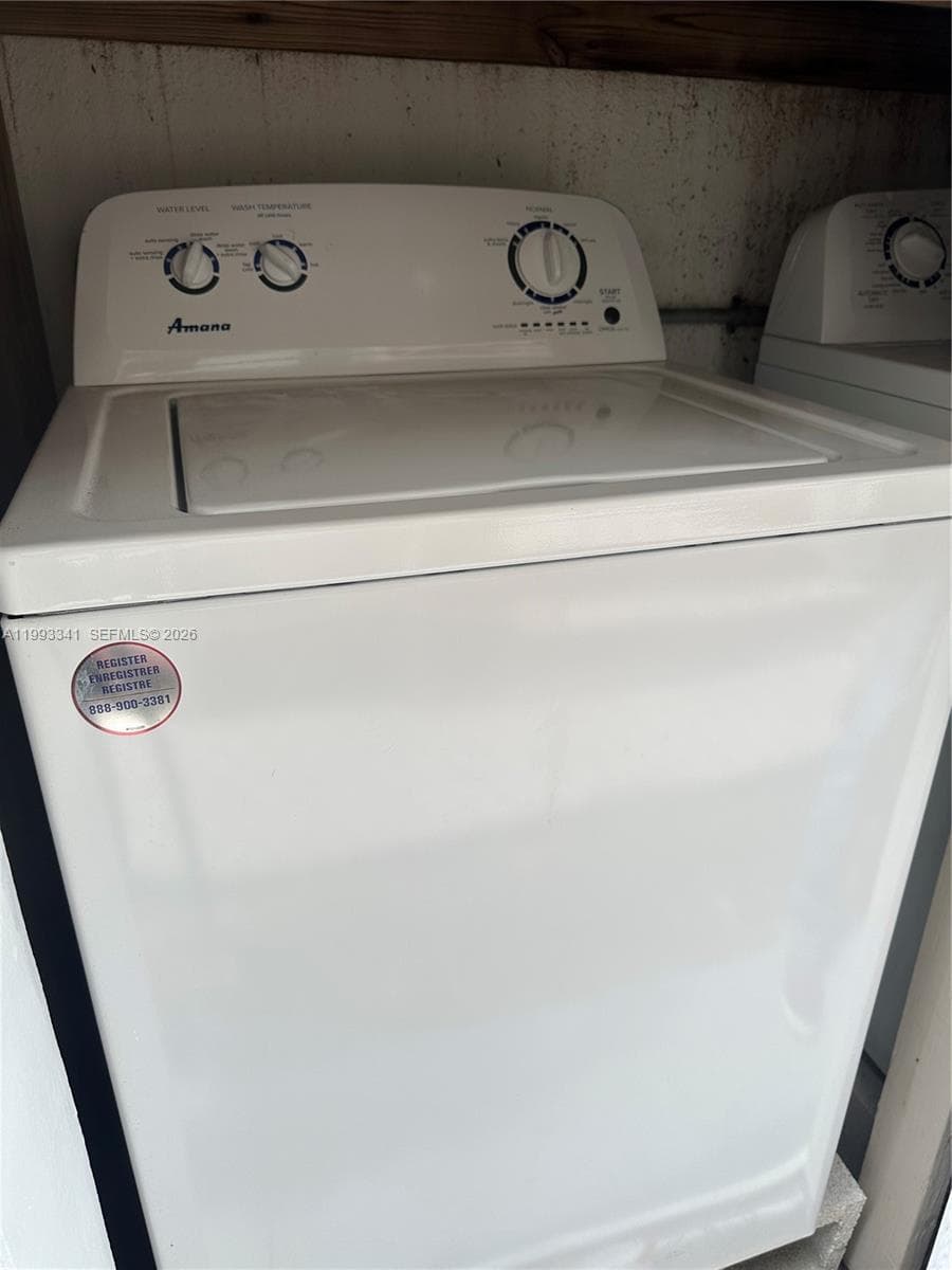 8335 Crespi Blvd 4 photo 24