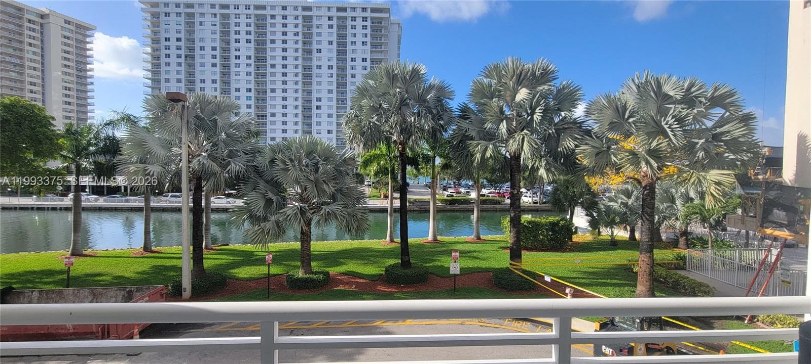 400 S Kings Point Dr 220 photo 21