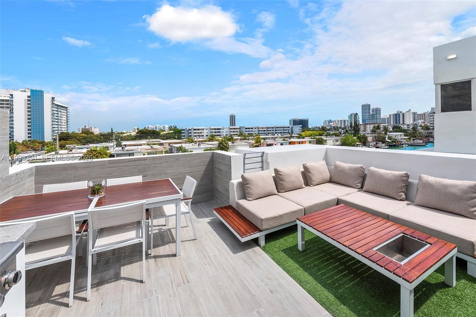 41 Shore Dr photo 23