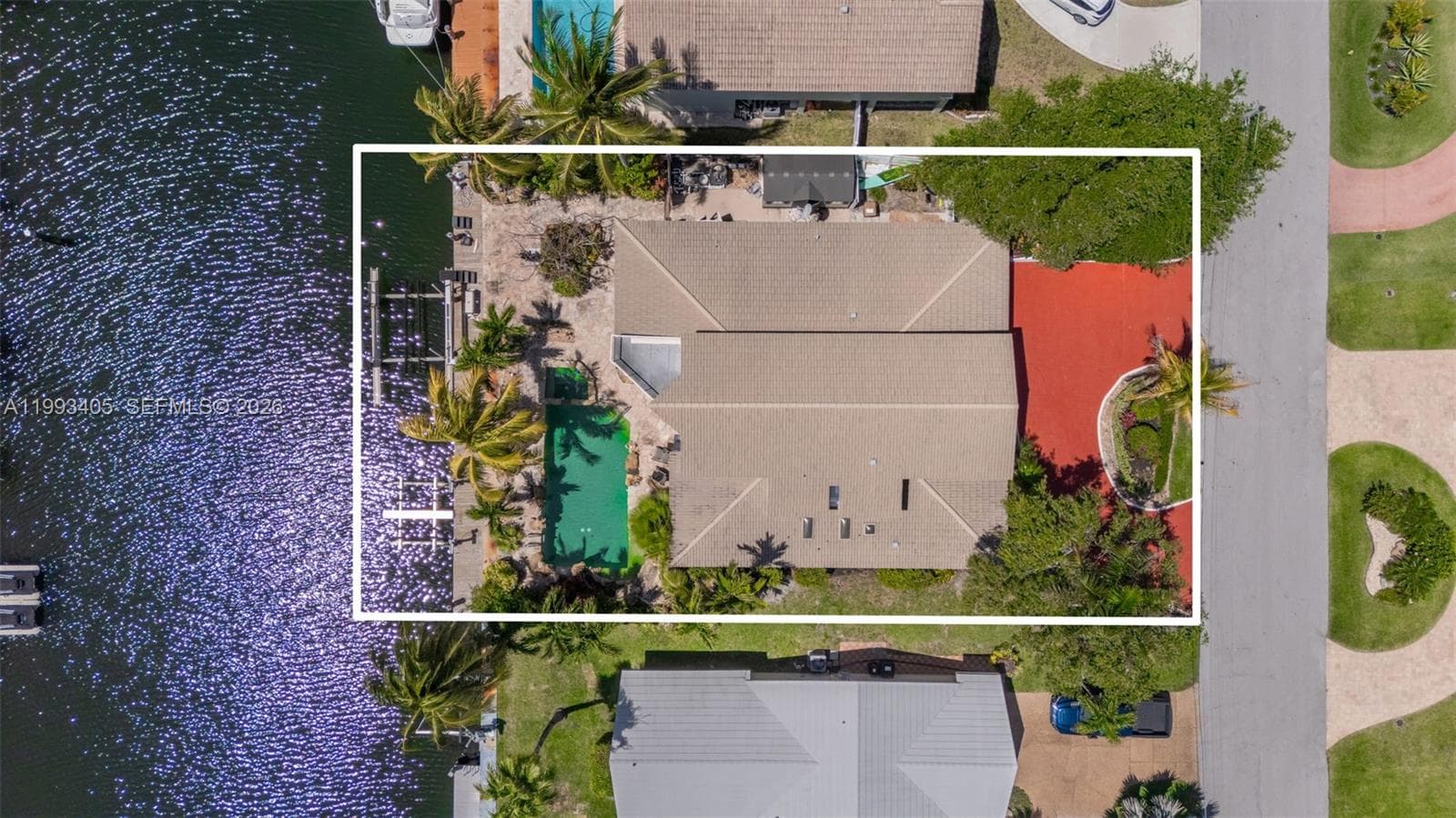 2858 33rd St photo 6