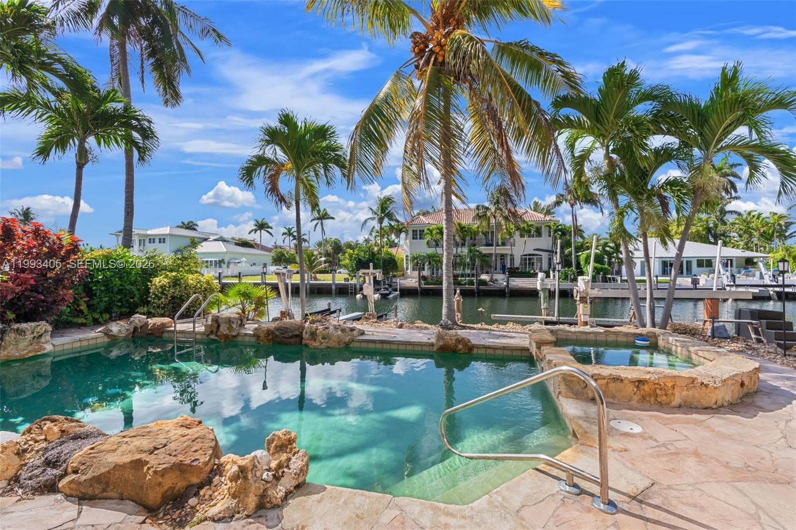 2858 33rd St photo 3