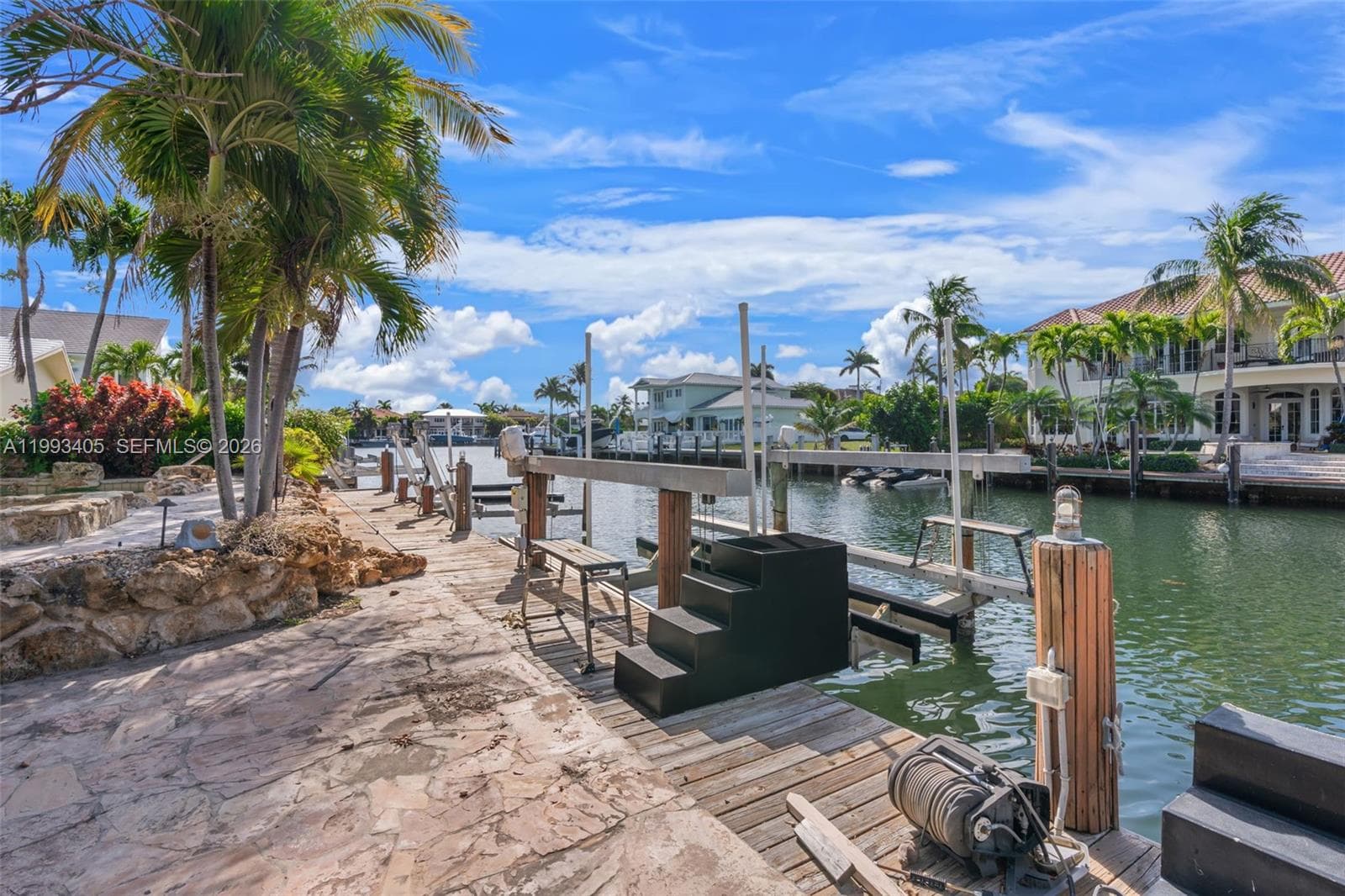 2858 33rd St photo 10