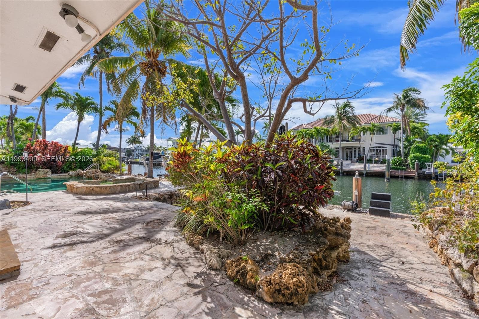 2858 33rd St photo 15