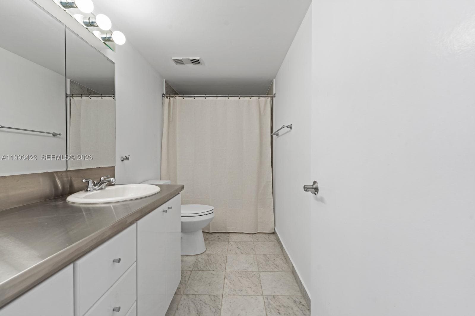 1623 Collins Ave 318 photo 15