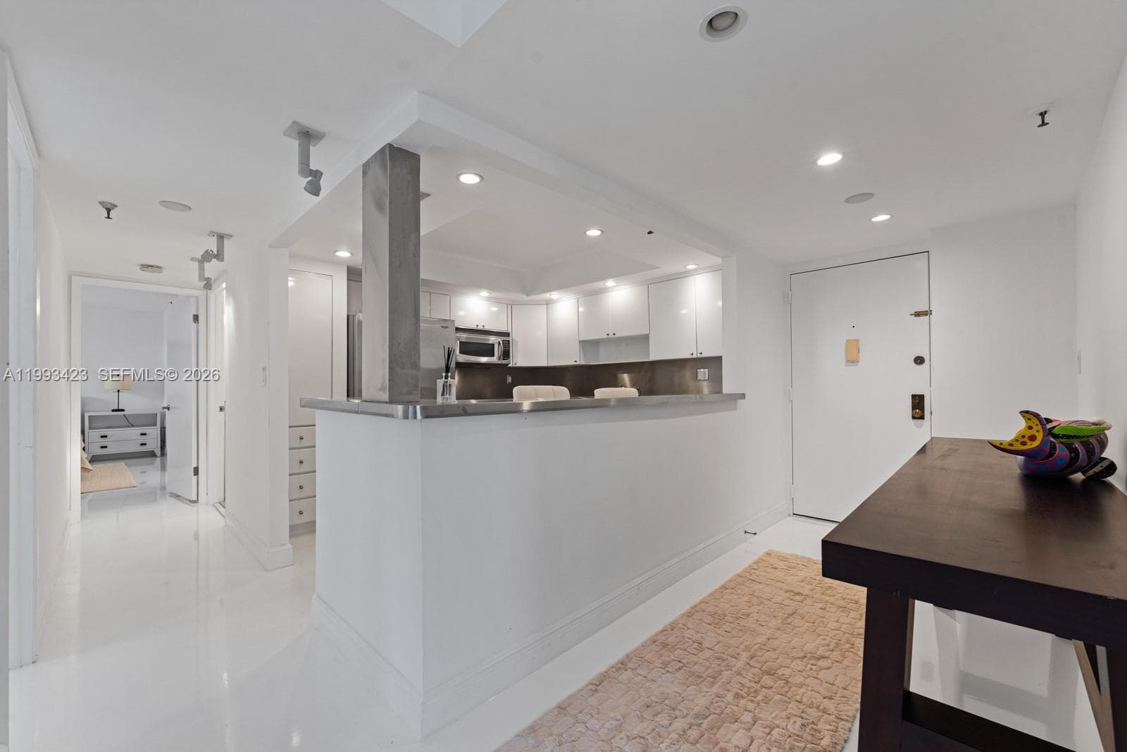 1623 Collins Ave 318 photo 8