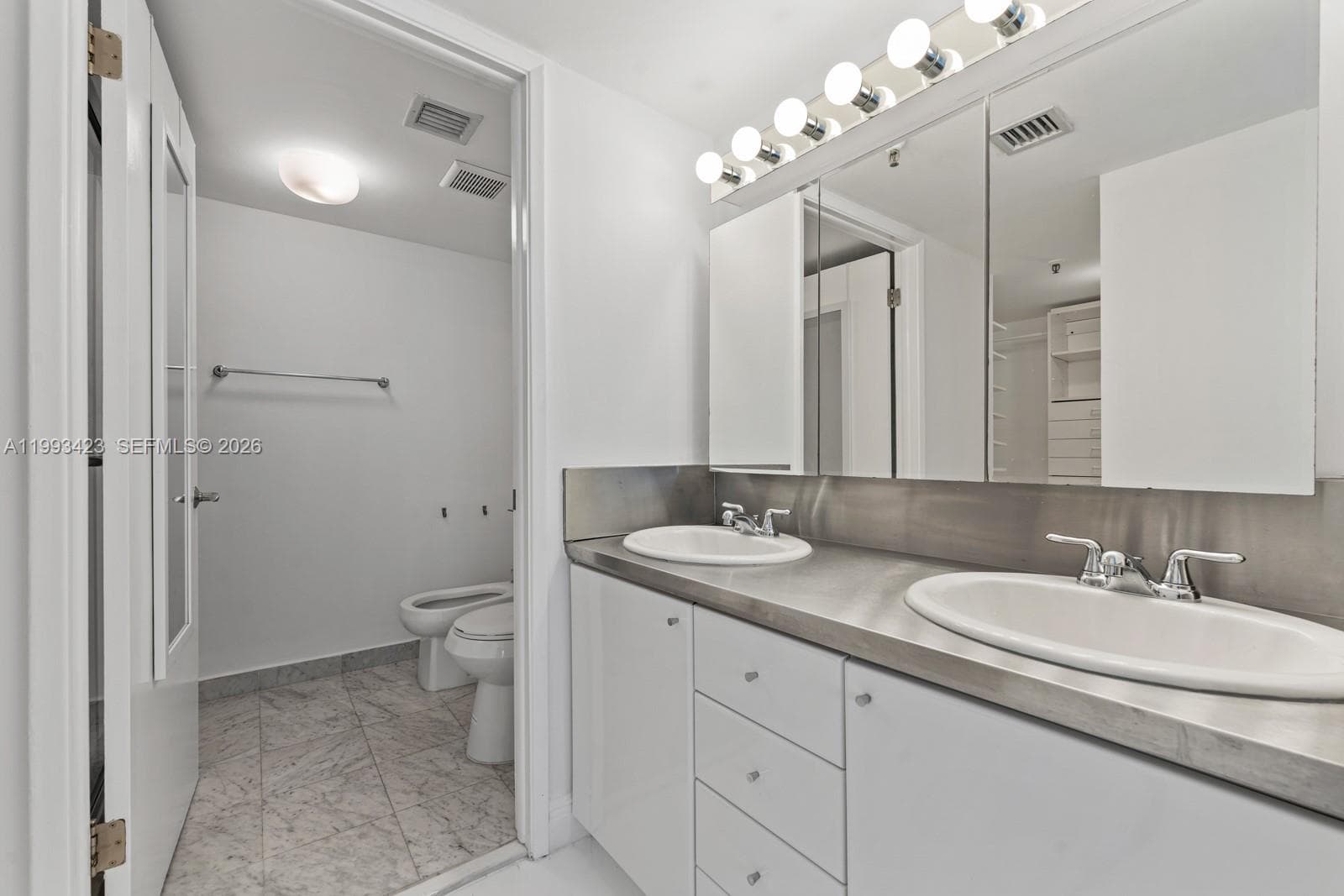 1623 Collins Ave 318 photo 21