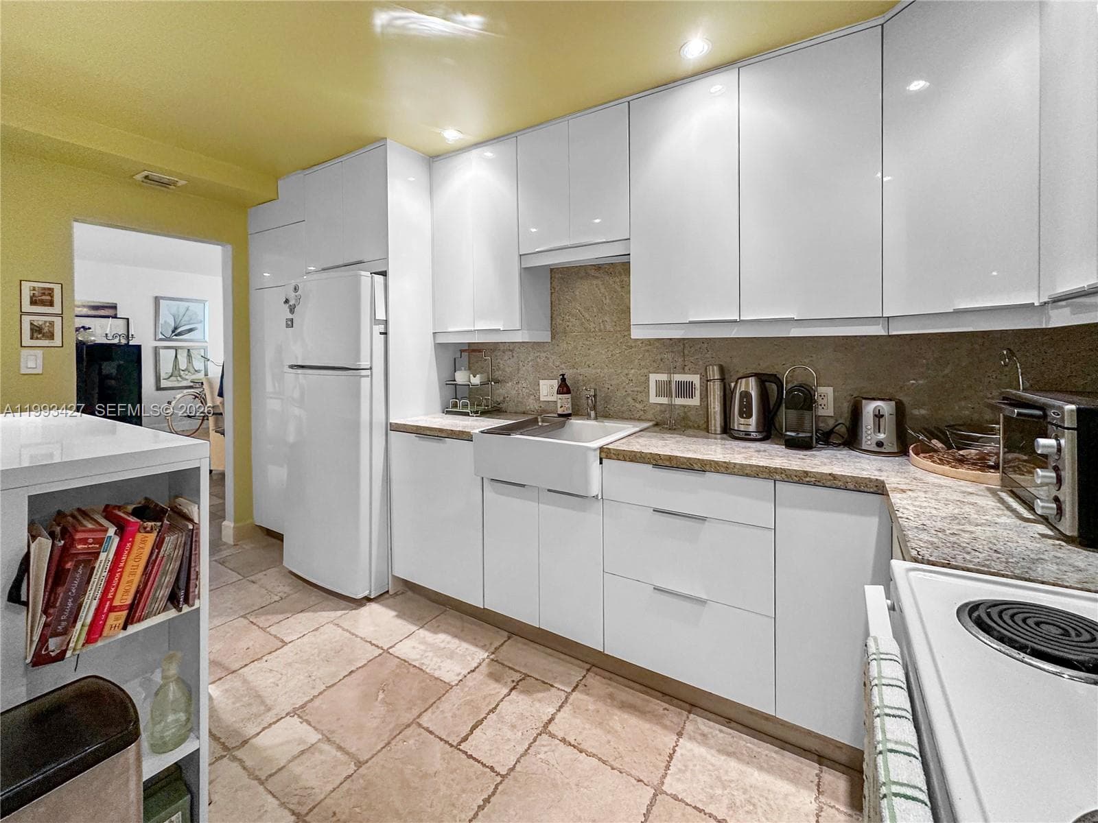 10185 Collins Ave 502 photo 12