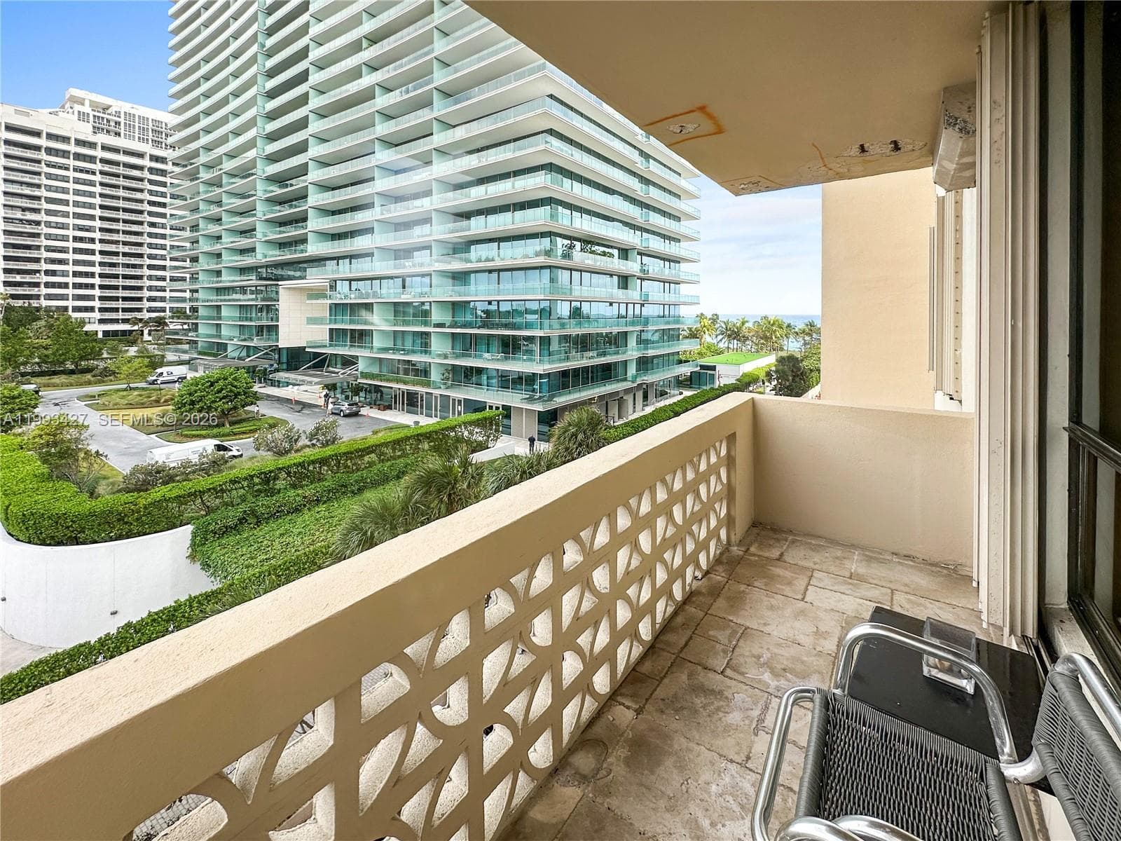 10185 Collins Ave 502 photo 7