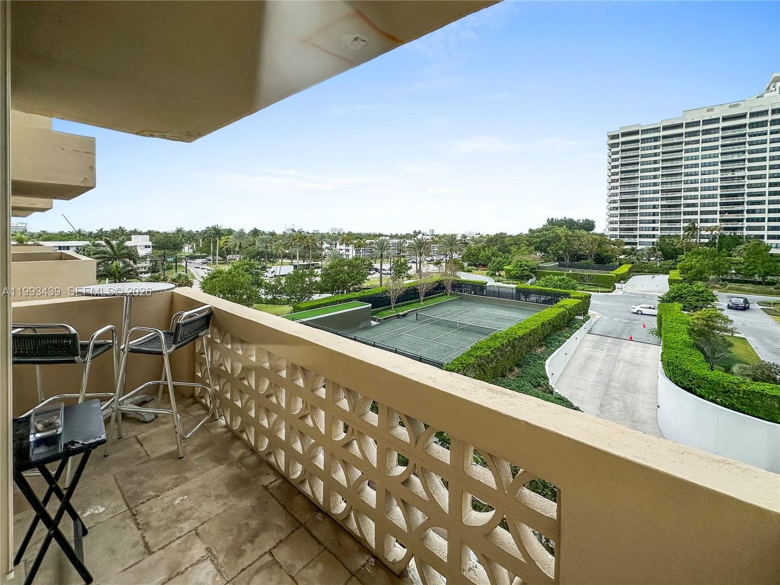 10185 Collins Ave 502 photo 6