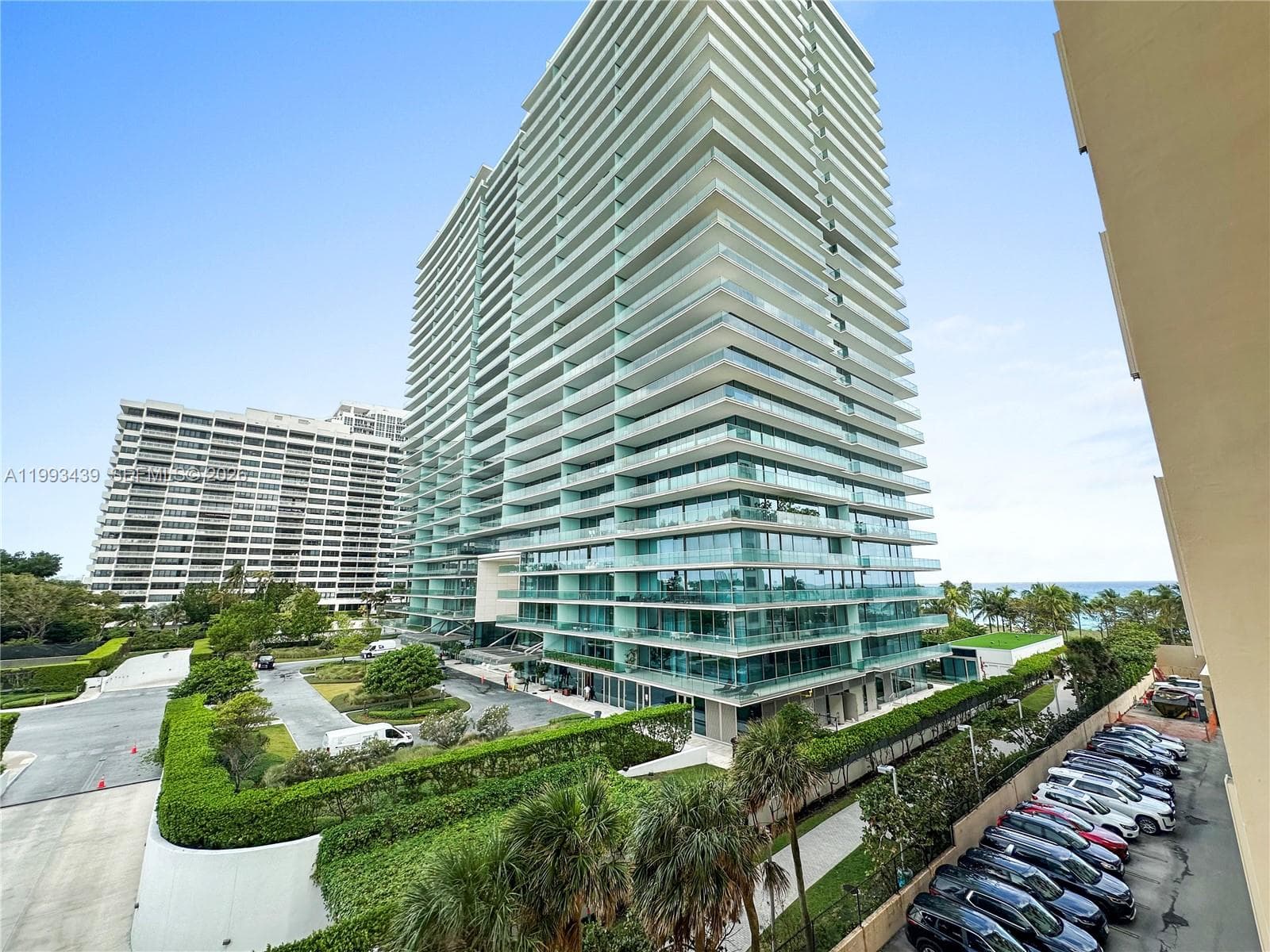 10185 Collins Ave 502 photo 8