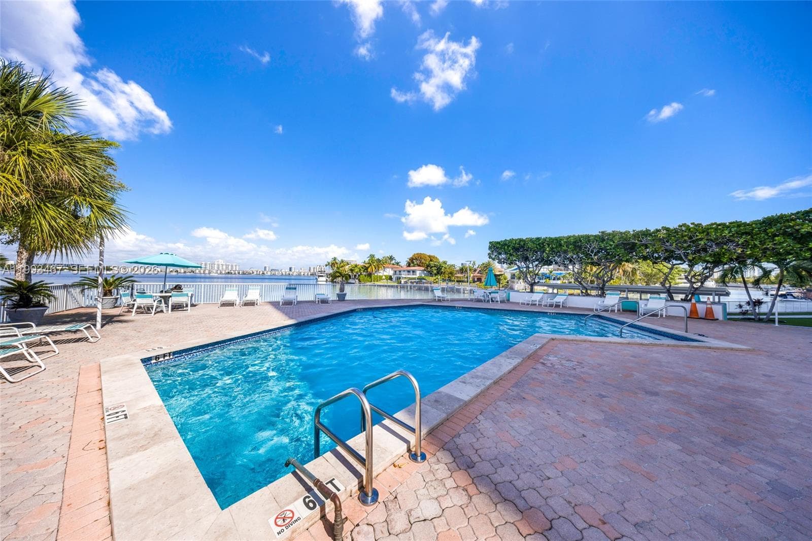 2841 163rd  St 215 photo 4