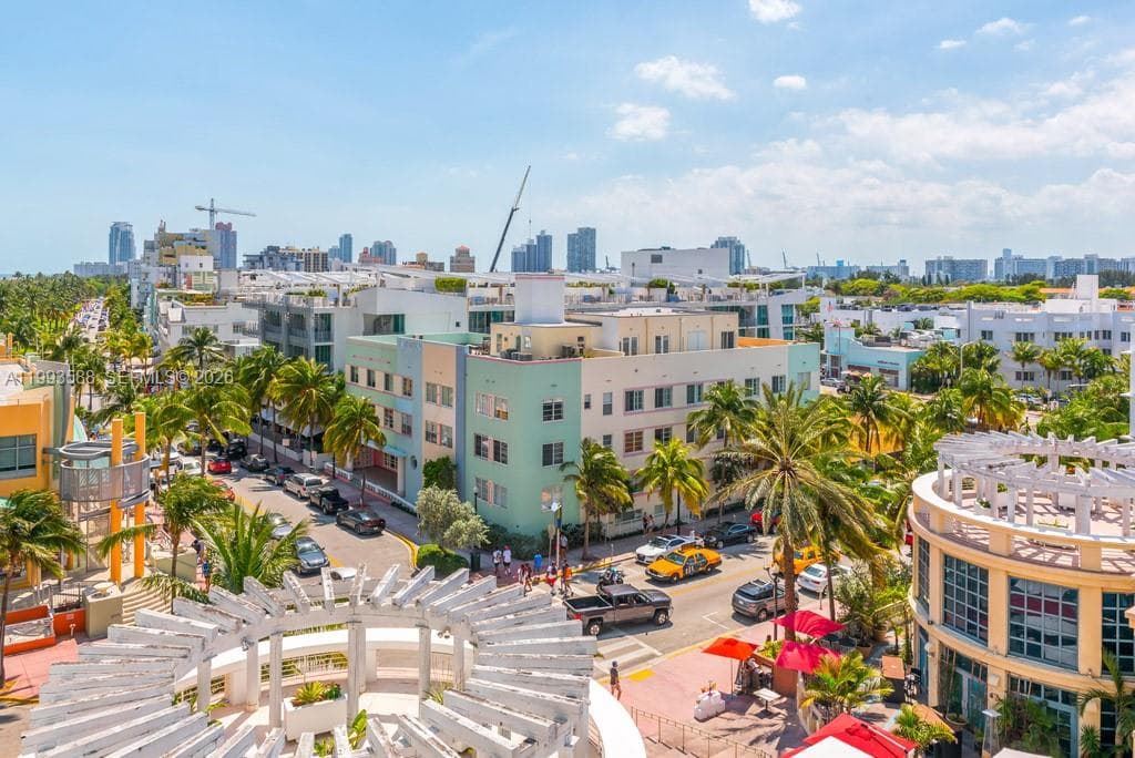 1500 Ocean Drive 609 photo 1