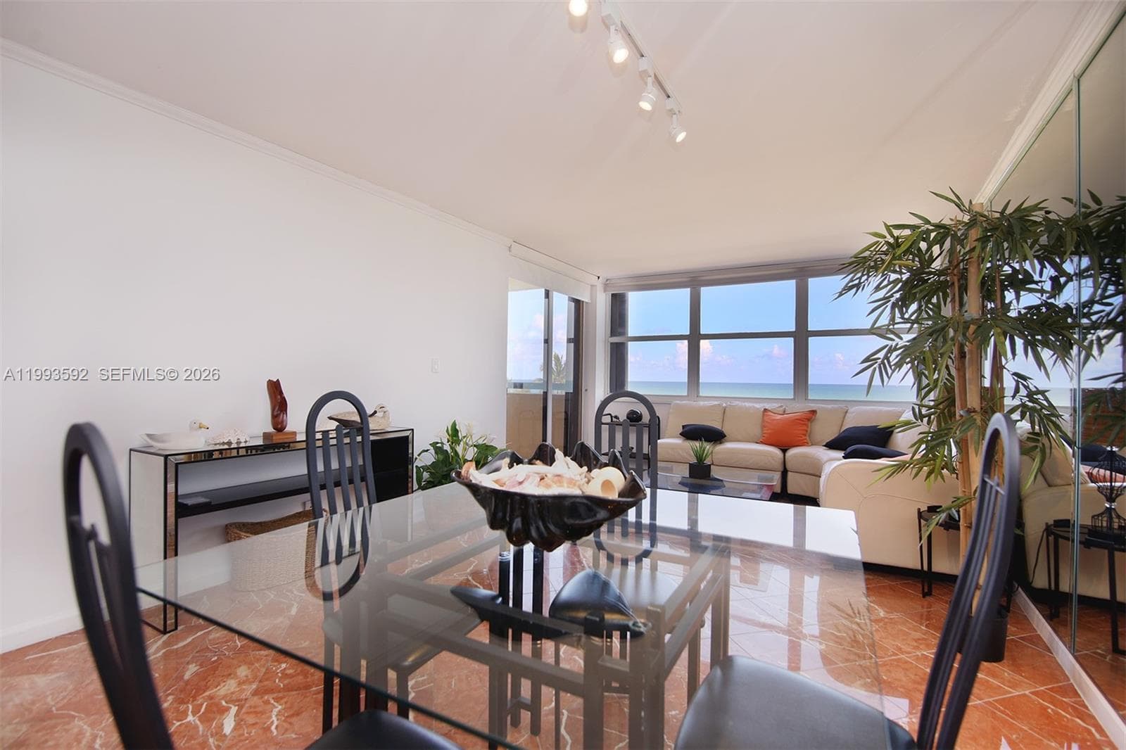 2555 Collins Ave 703 photo 3