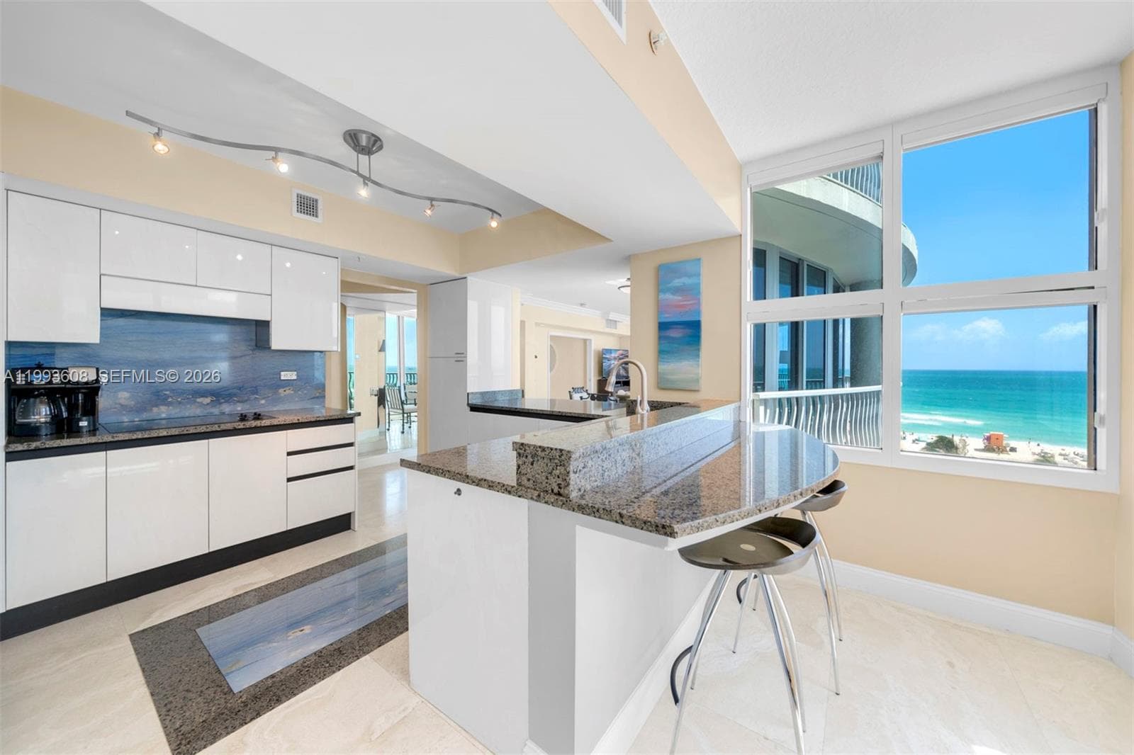 1500 Ocean Drive 702 photo 4