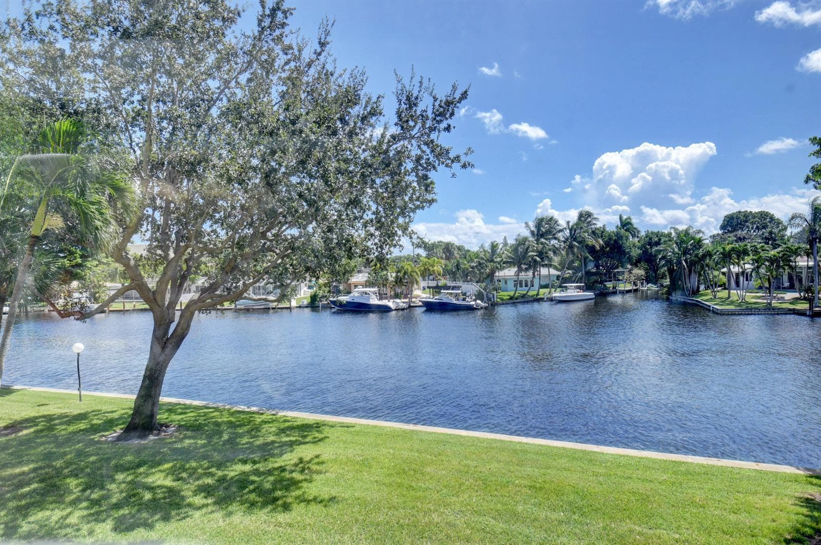 14 Royal Palm Way 2050 photo 17